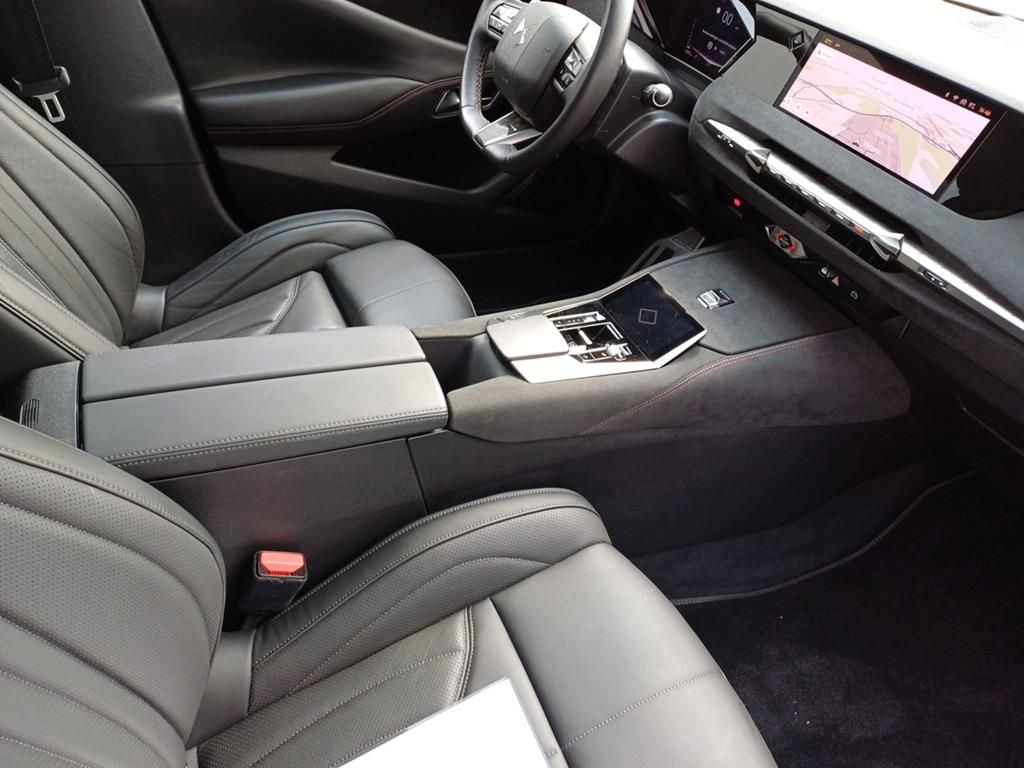 DS Automobiles DS4 Performance Line +