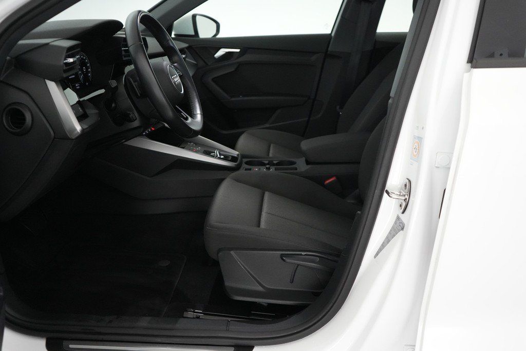 Audi A3 Sportb. 40 TFSIe S tronic advanced GRA Navi