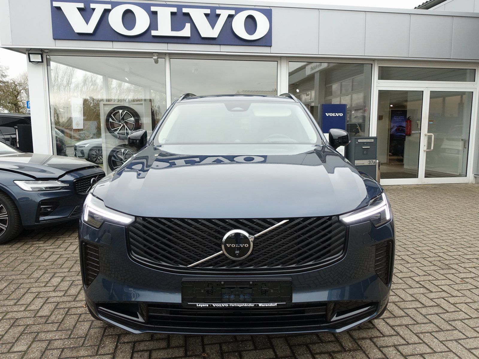 Volvo XC90 Plus T8 AWD/B&W/HeadUP/Pano/360°/FourC/AHK