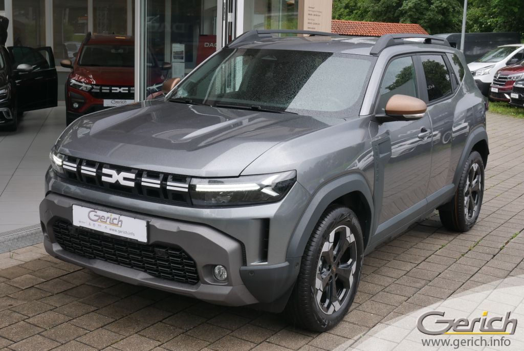 Dacia Duster Hybrid 140 Extreme - Samsaru's Car Outlet