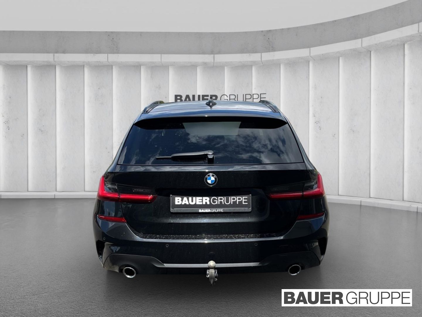 BMW 320 d xDrive M Sport Touring - Samsaru's Car Outlet