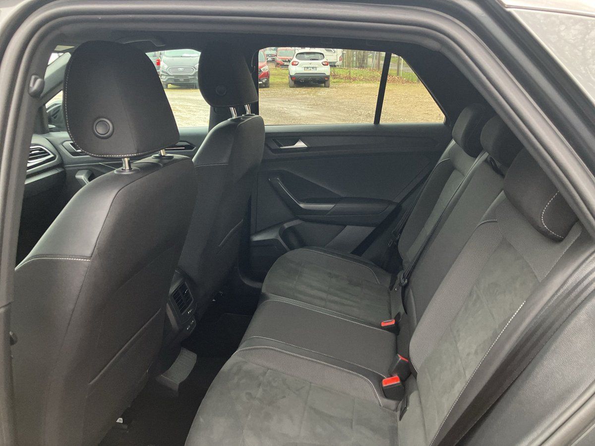 Volkswagen T-Roc R-Line 2.0 TDI DSG - Samsaru's Car Outlet