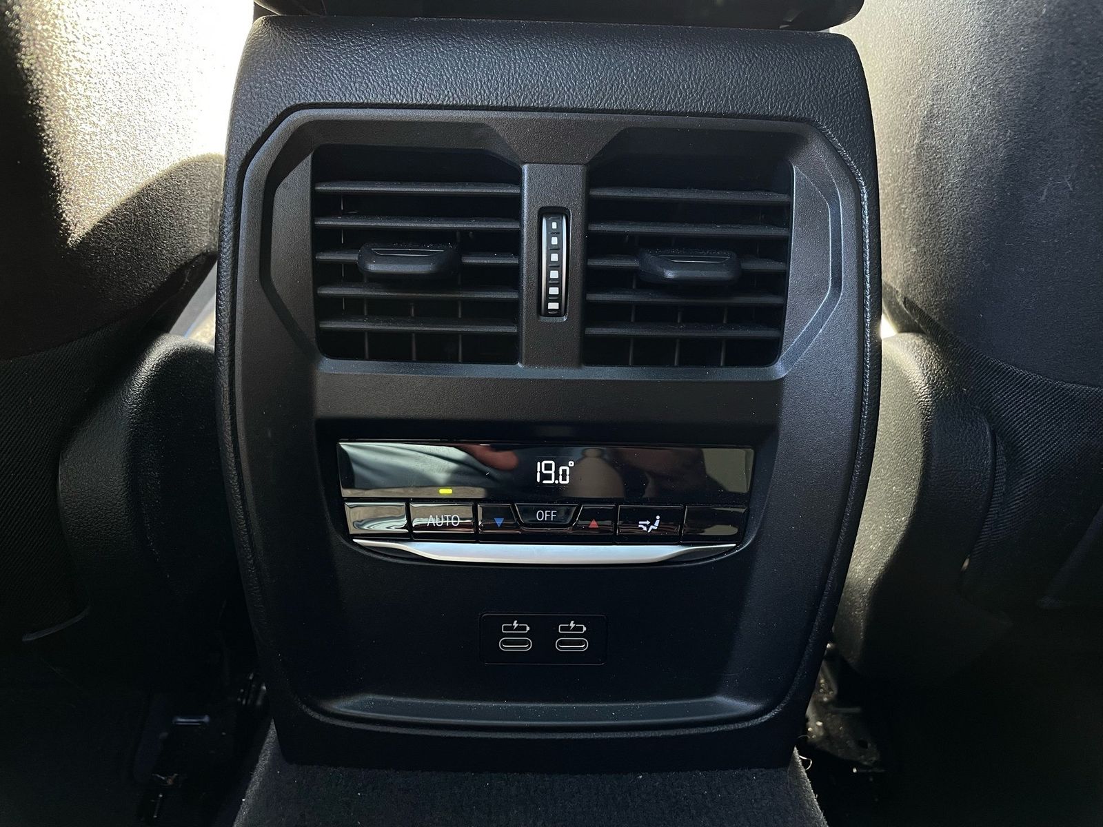 BMW 330e xDrive Tour M Sport || AHK Pano ACC 360 H&K