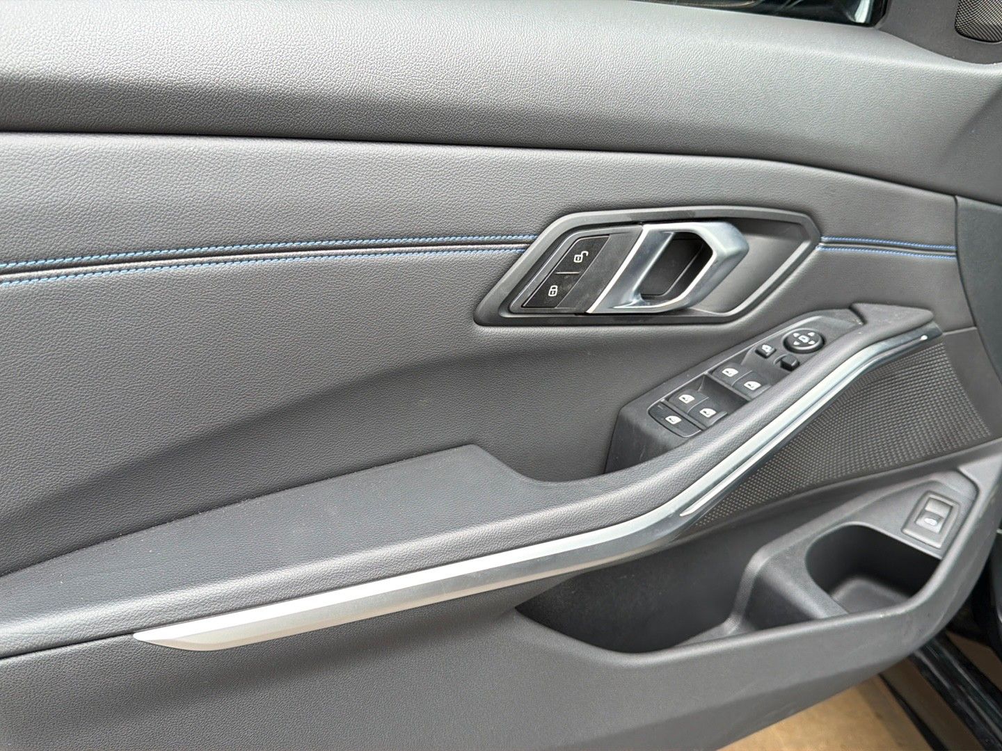 BMW 320i Touring M-Sport ACC AHK HiFi HUD 360° FL2