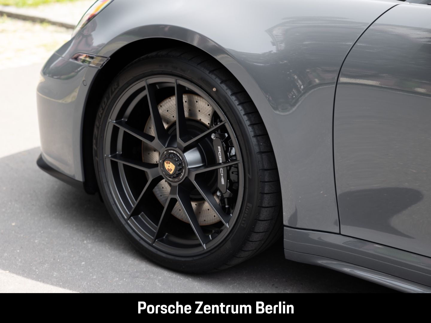 Porsche 992 911 Targa 4 GTS BOSE Sportabgasanlage LED