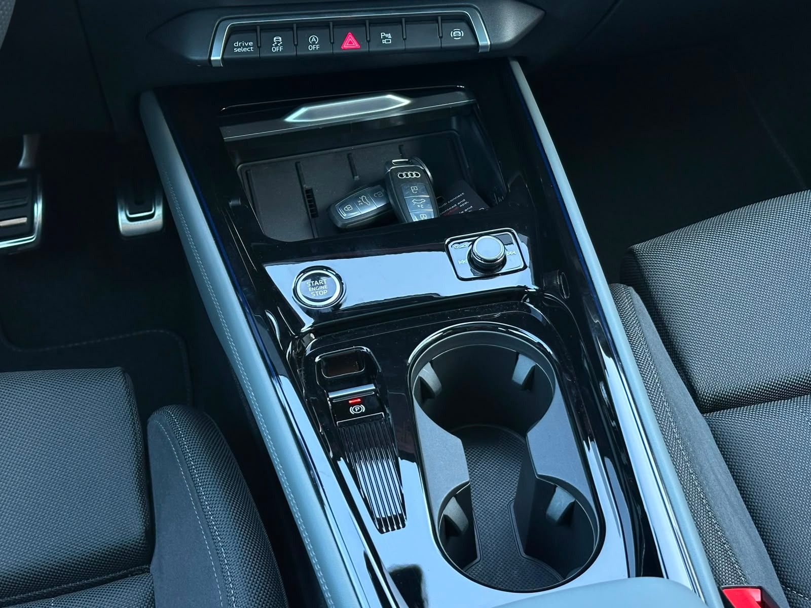 Audi Q3 35TDI 2x S LINE PANO LEDER AHK ACC KAMERA