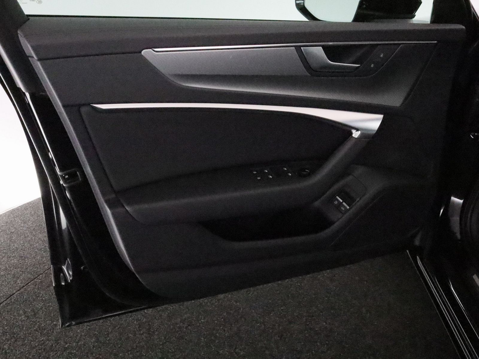 Audi A6 Lim. 50 TFSI e quattro design - Samsaru's Car Outlet