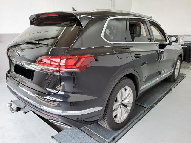 Volkswagen Touareg Atmosphere 3.0 V6 TDI DSG - Samsaru's Car Outlet