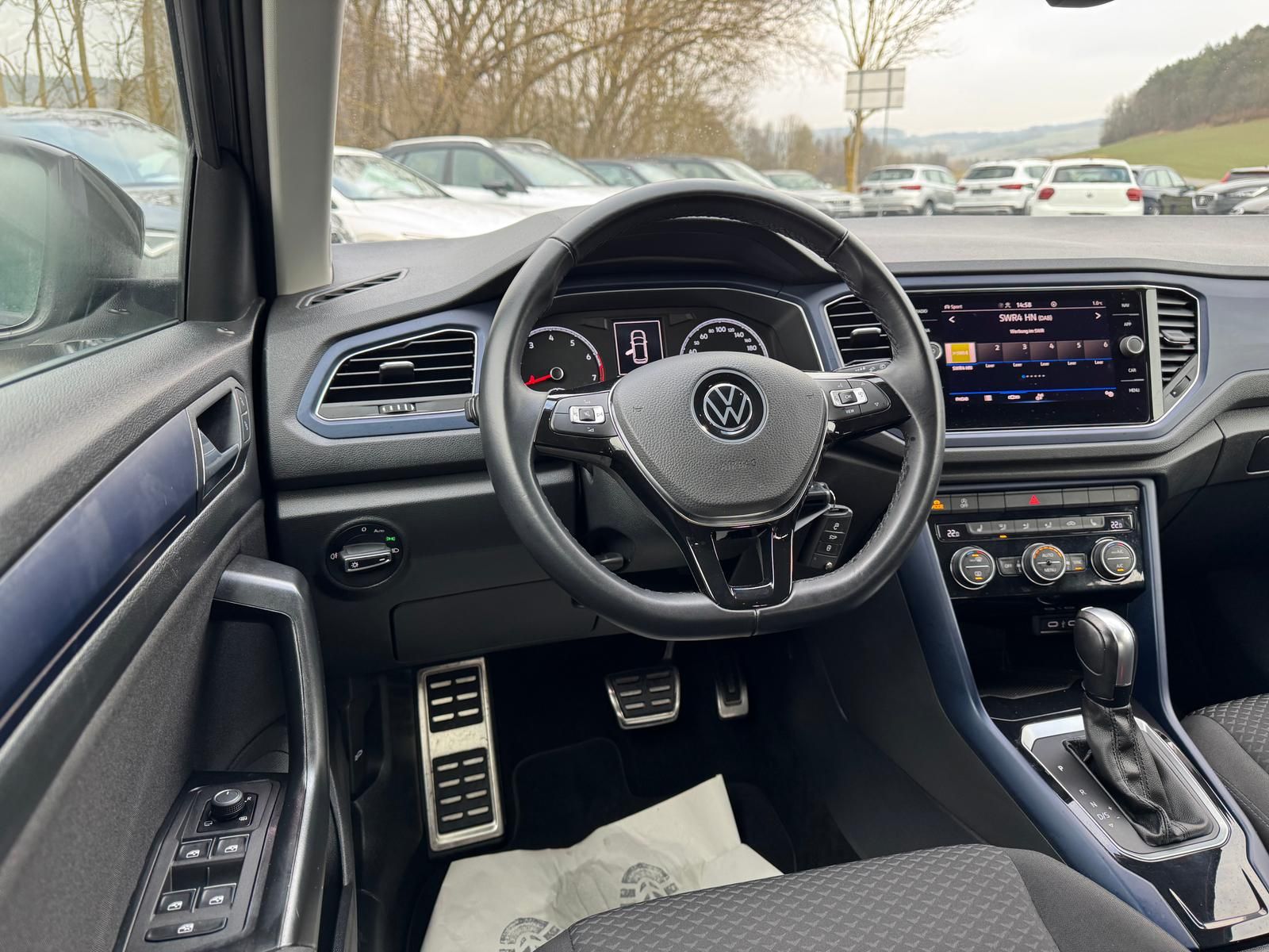 Volkswagen T-Roc 1.5 TSI DSG - Samsaru's Car Outlet