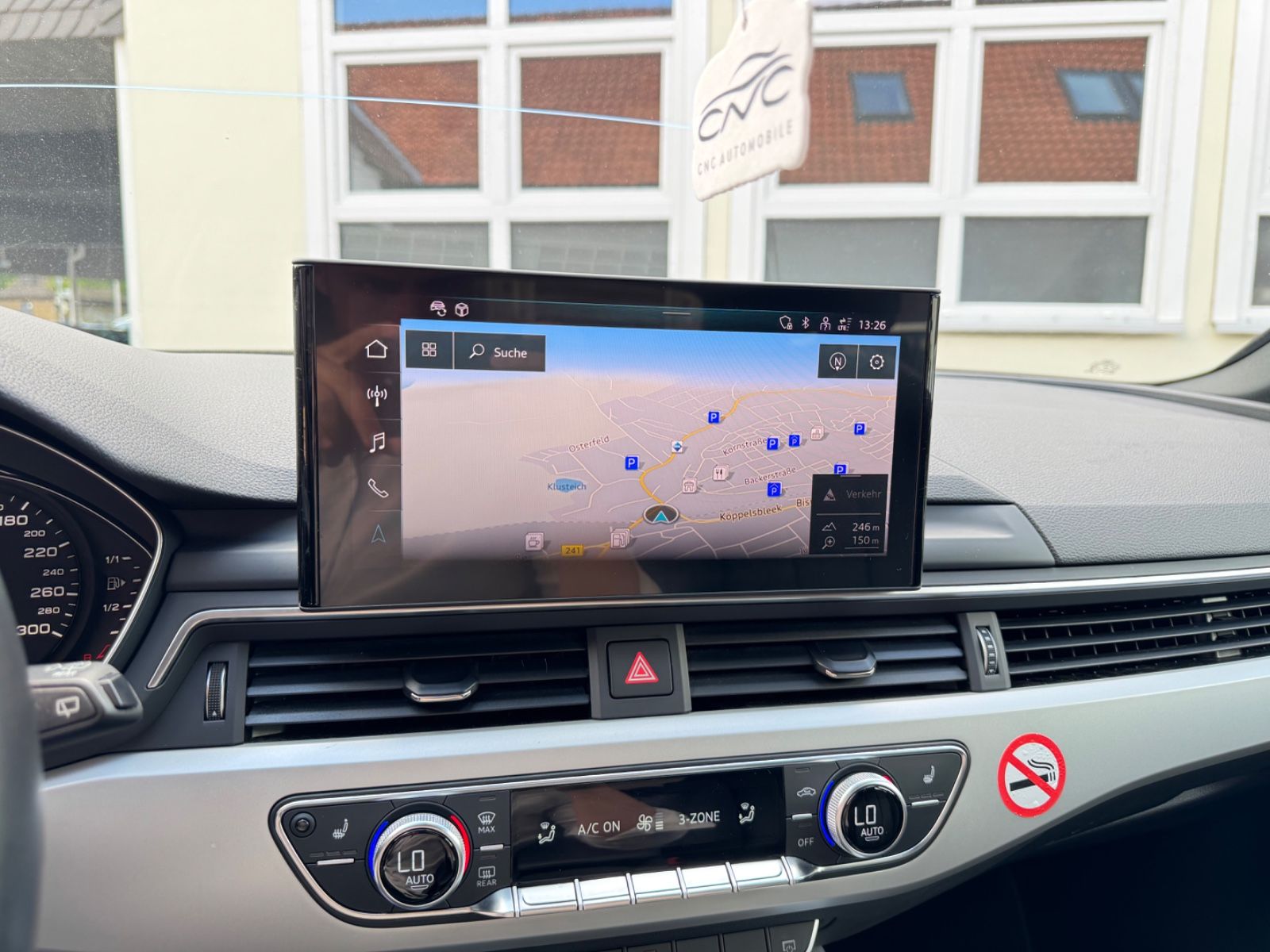Audi A4 Avant 35 TFSI advanced - Samsaru's Car Outlet