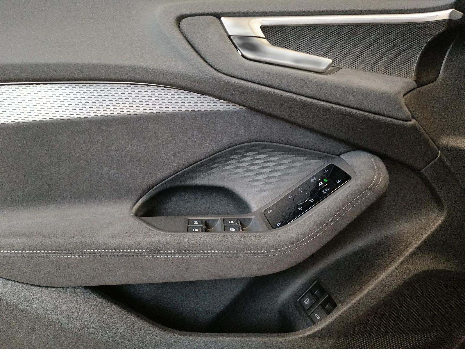 Audi A5 Limousine e-hybrid qu. S-Line*360°*Matrix*AHK
