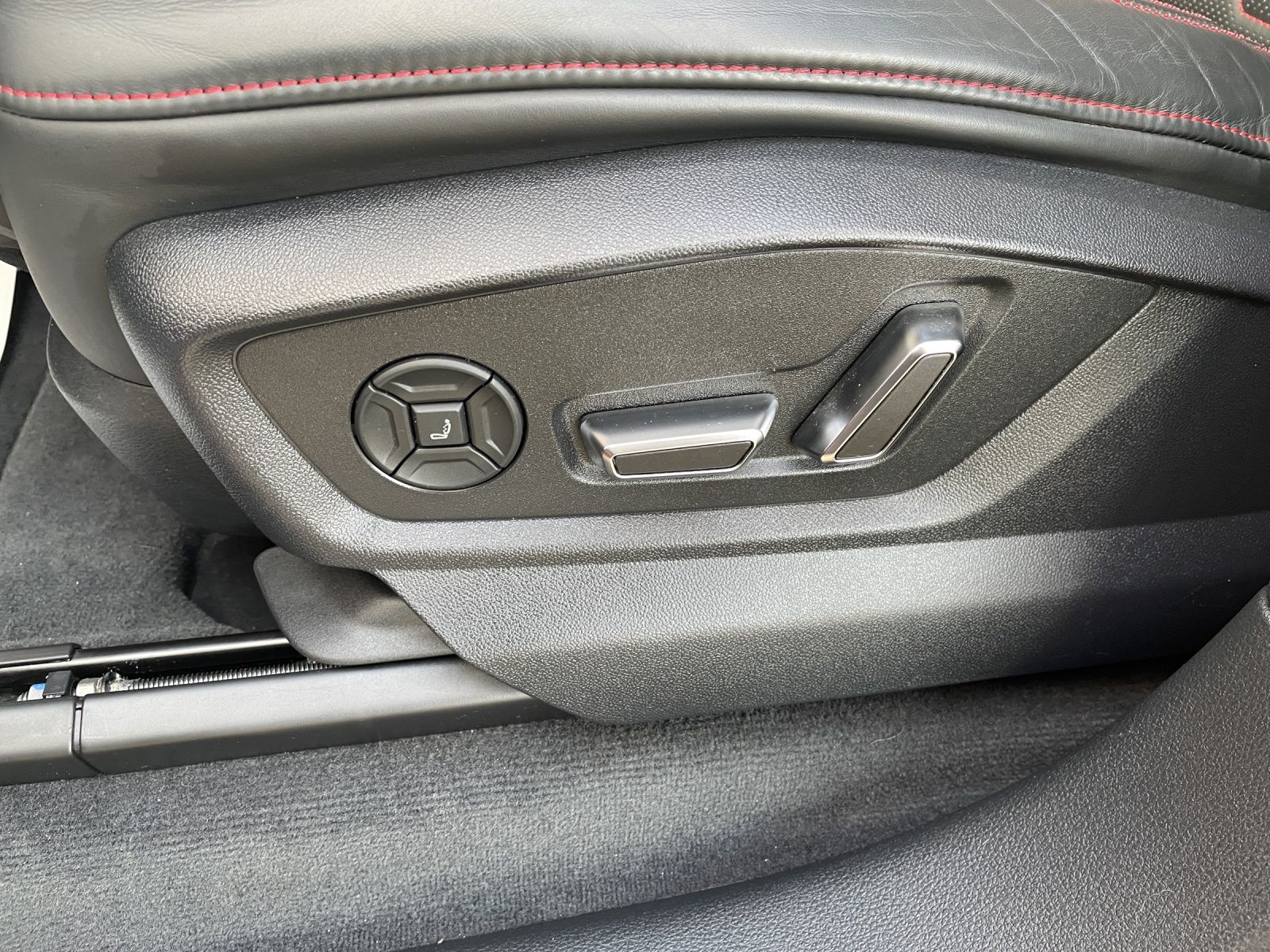 Audi RSQ8 4.0 TFSI tiptronic quattro  HeadUp Panodach