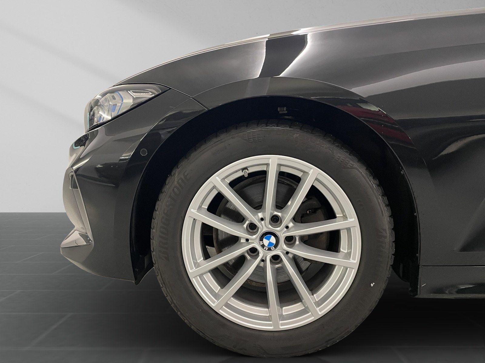 BMW 320d Touring AHK 360° ACC Standhzg Service Incl.