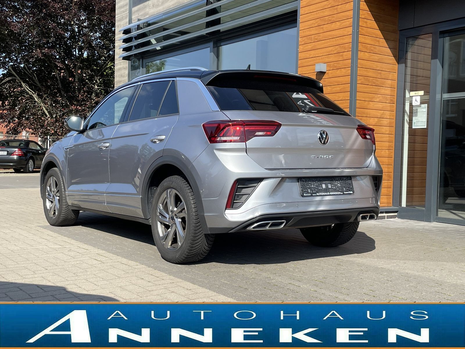 Volkswagen T-Roc 2.0 TDI R-Line - Samsaru's Car Outlet