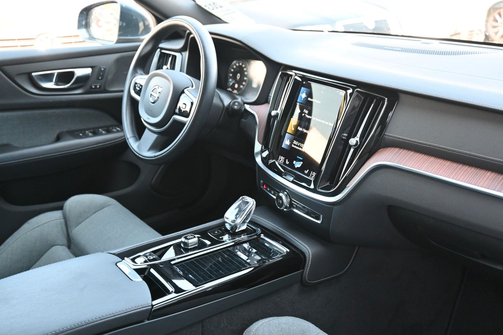 Volvo V60 T6 Inscription AWD PHEV H&K*PANO*RFK*AHK*