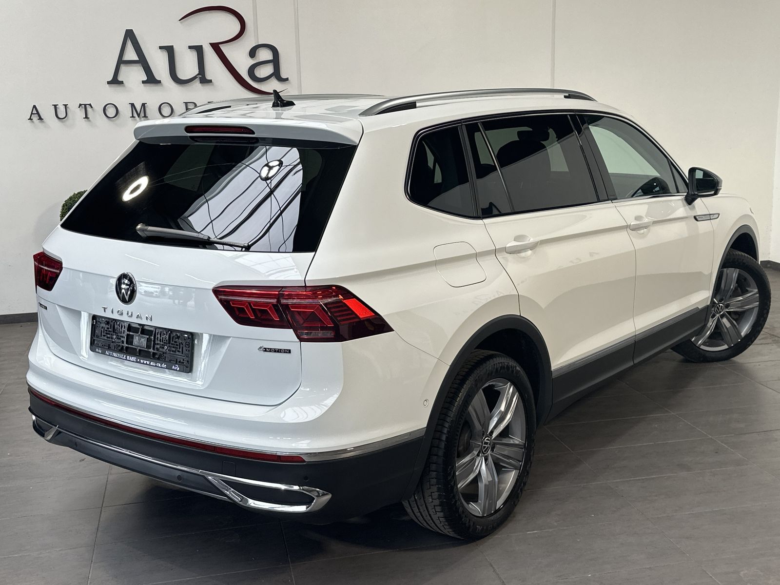 Volkswagen Tiguan Allspace 2.0 TDI DSG 4M Elegance NAV+LED