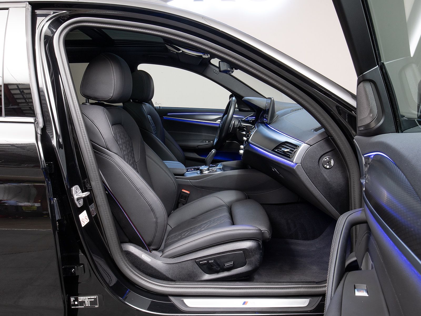 BMW 530d Touring M-Sport 360°StandH.HuD Laser H&K...
