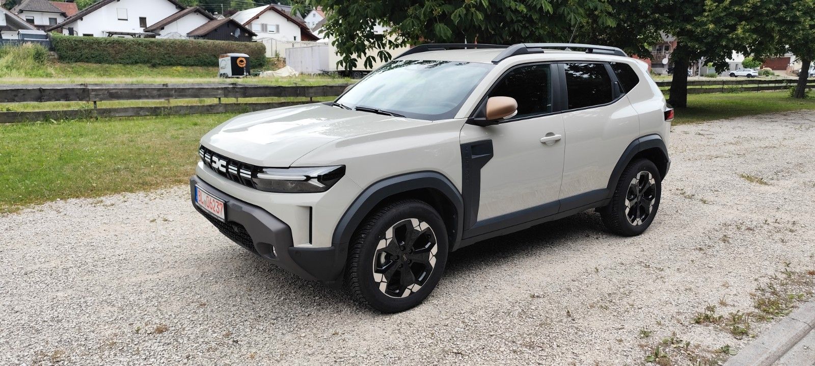 Dacia Duster TCe 130 4x4 Extreme - Samsaru's Car Outlet