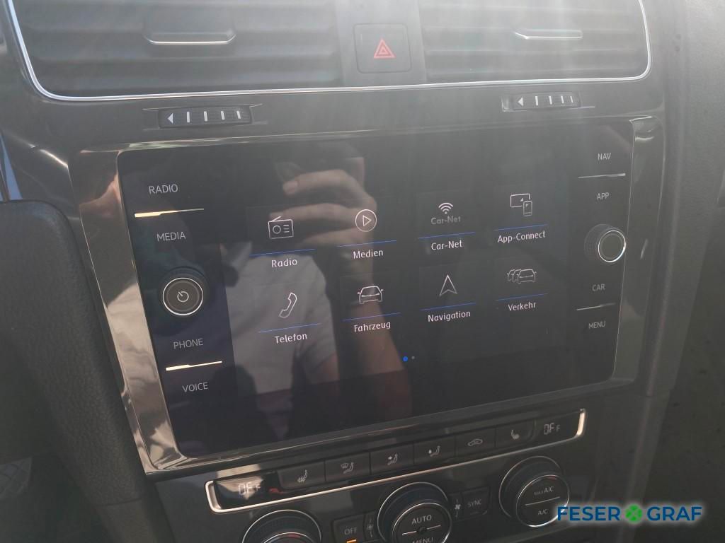Volkswagen Golf VII Variant 2.0 TDI Comfortline DSG R-Line - Samsaru's Car Outlet