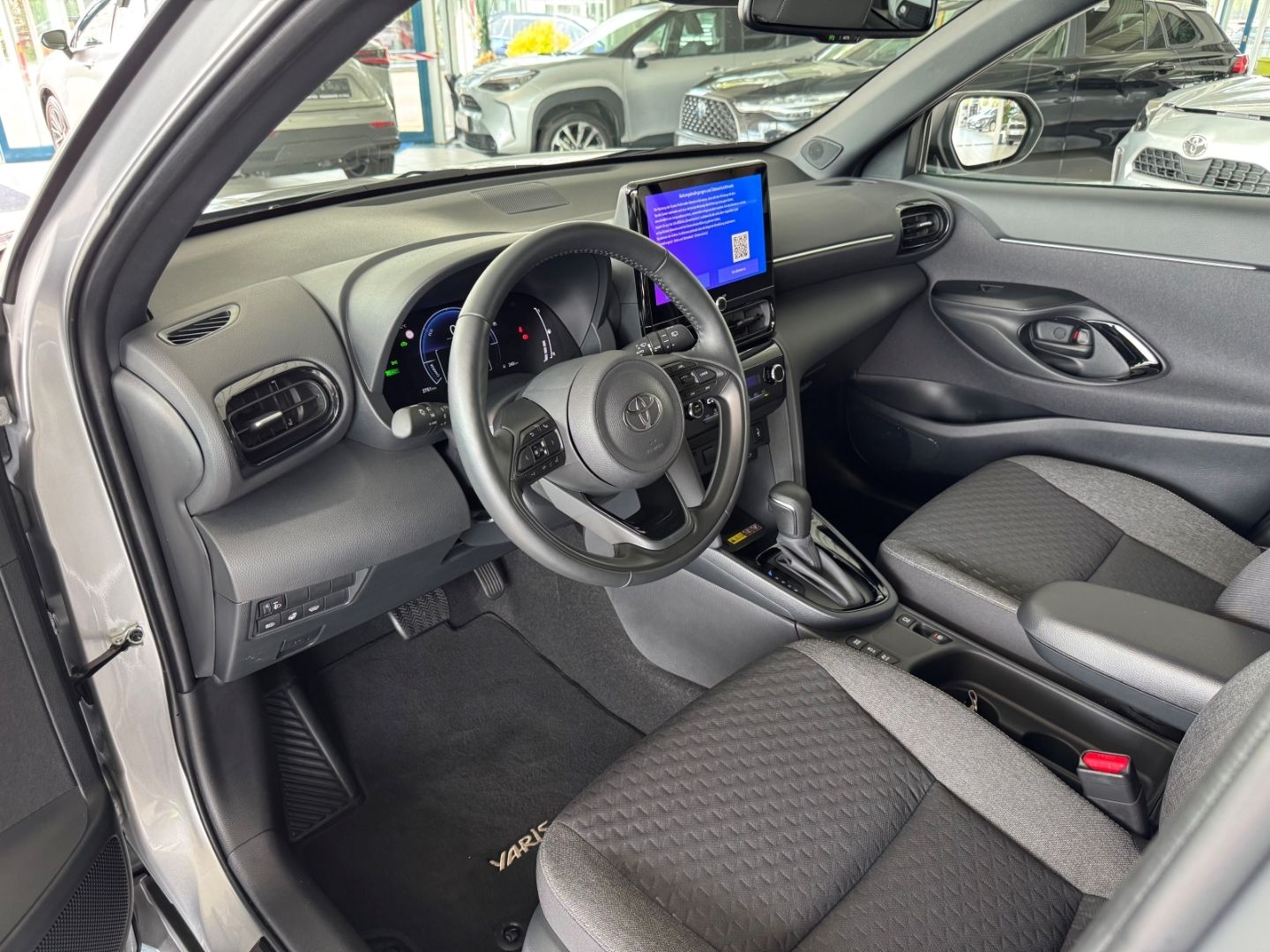 Toyota Yaris Cross Hybrid Team DK 18Zoll Sitzheizung Le