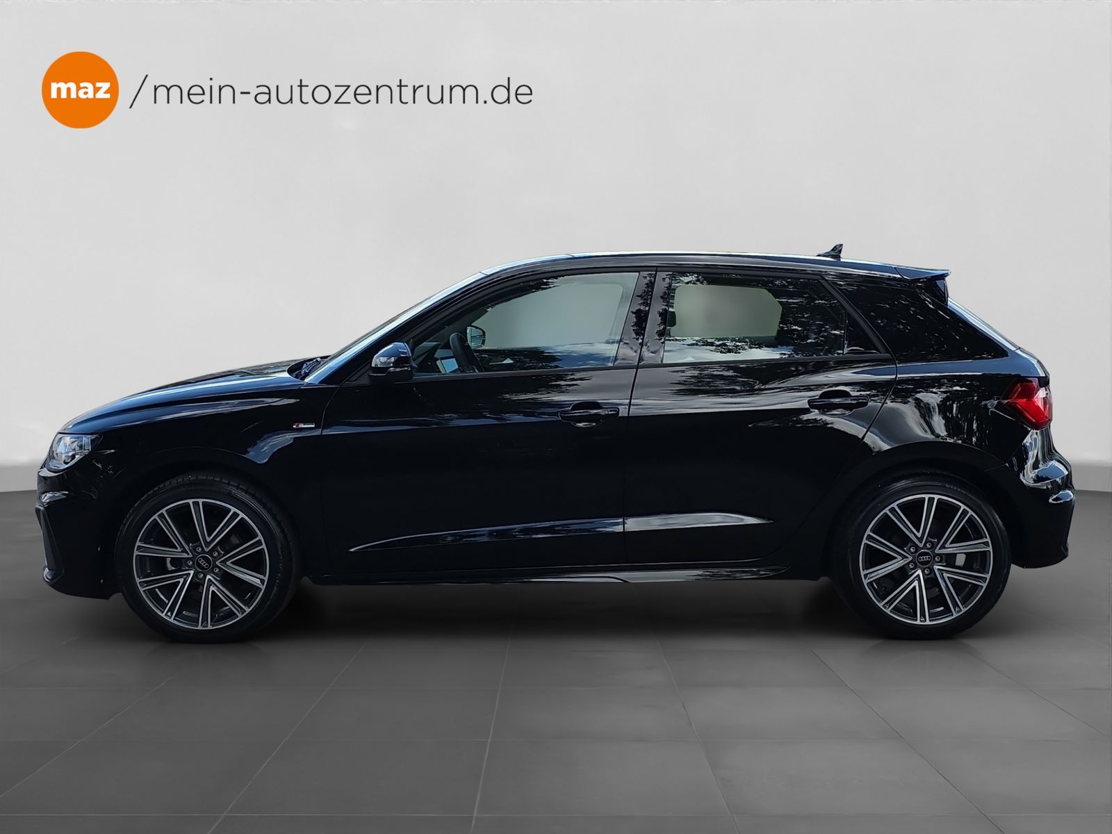 Audi A1 Sportback 25 1.0 TFSI S line - Samsaru's Car Outlet