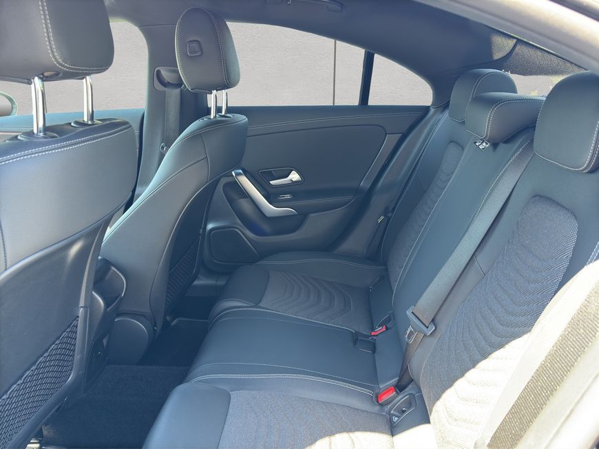 Mercedes-Benz CLA 200 d Progressive - Samsaru's Car Outlet
