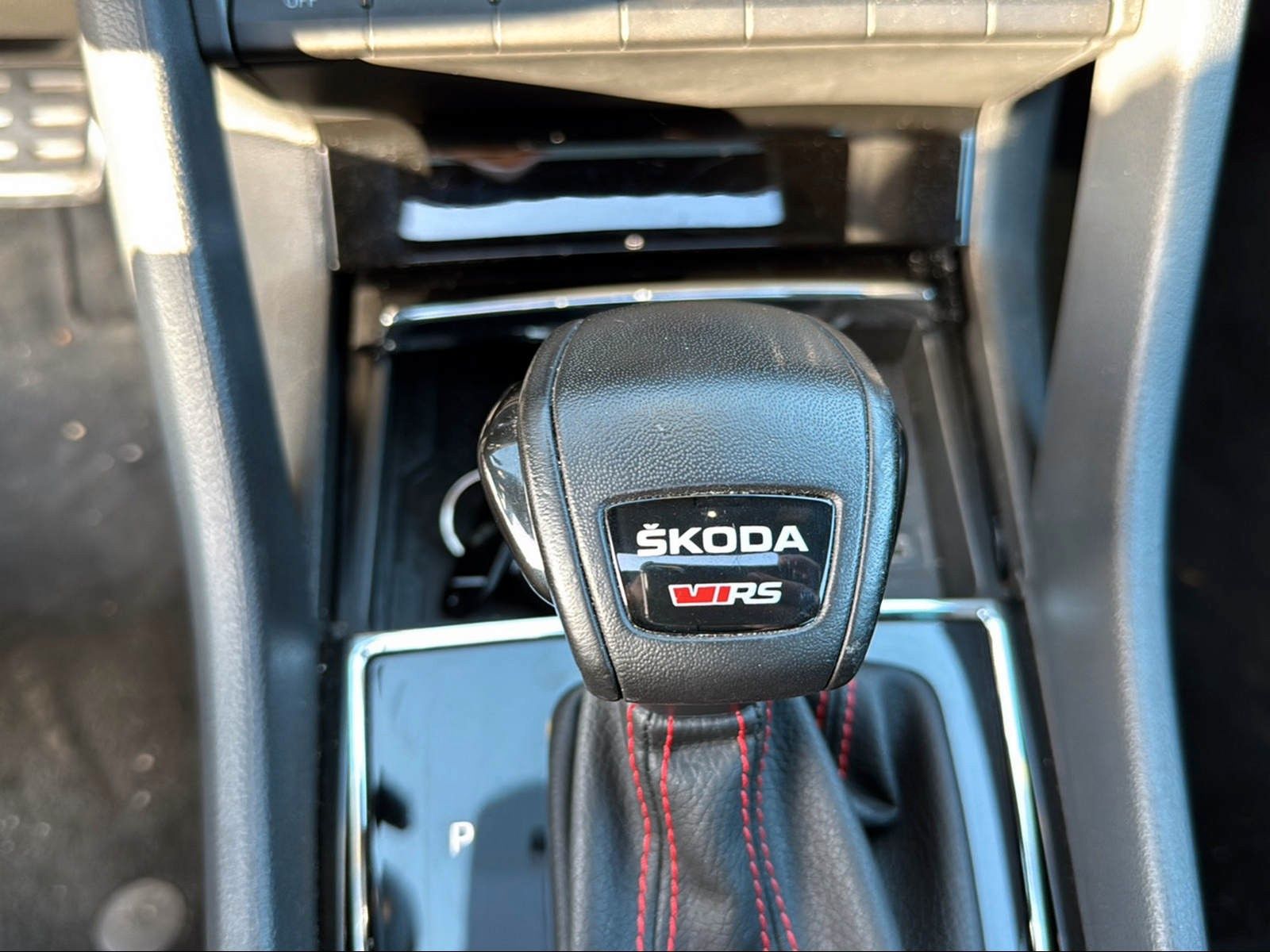 Skoda Kodiaq RS 4x4 7Sitzer | Pano | Belüftung |Canton