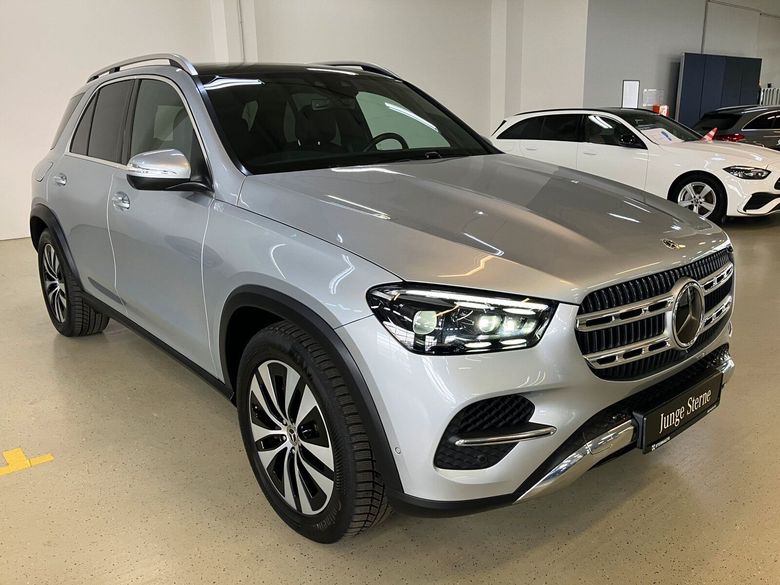 Mercedes-Benz GLE 450 d 4M Pano Distr Multibeam Airmatic AHK B