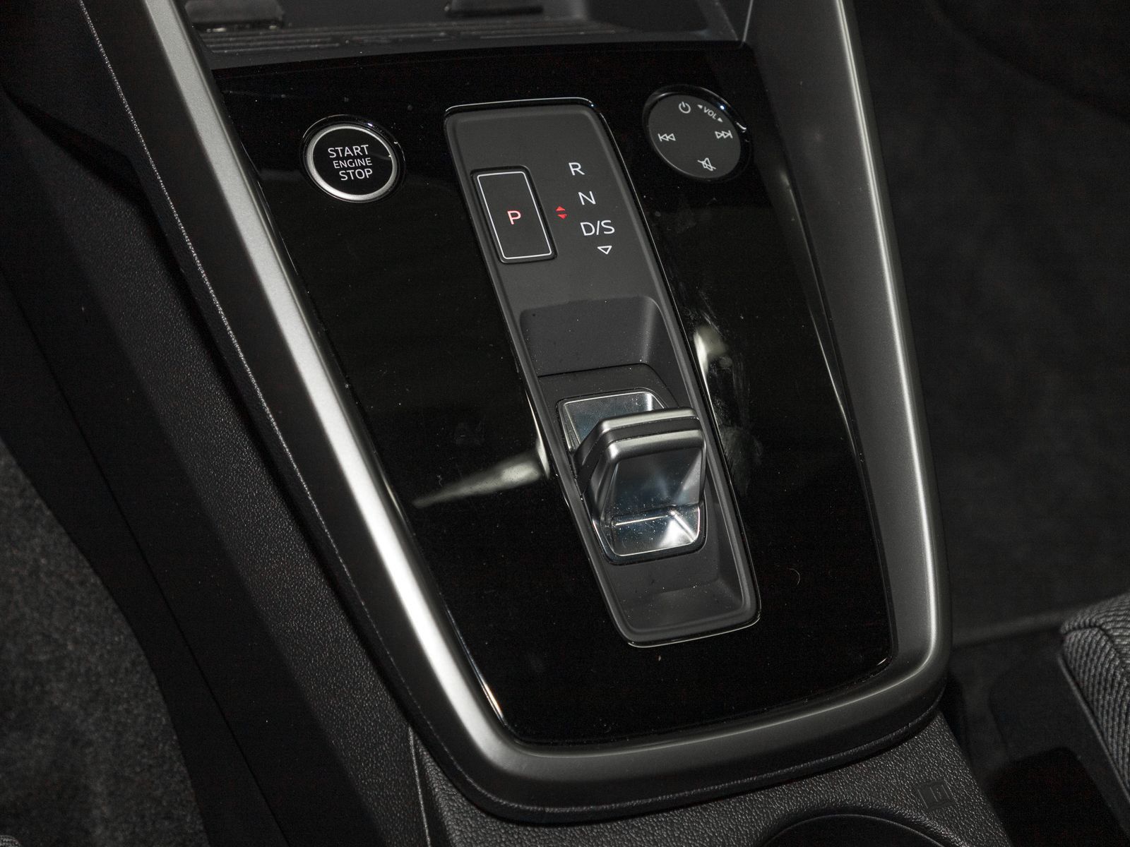 Audi A3 Sportback 30 TDI ADVANCED - Samsaru's Car Outlet