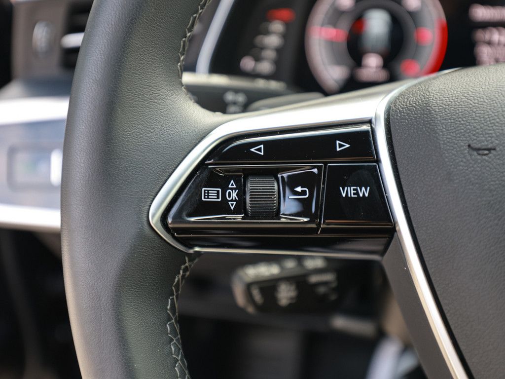 Audi A6 Avant S line 40 TDI S tronic ACC HUD 360° SHZ