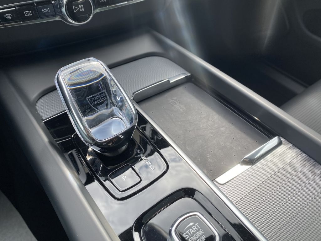 Volvo XC60 Ultra Black Edition Recharge Plug-In Hybrid