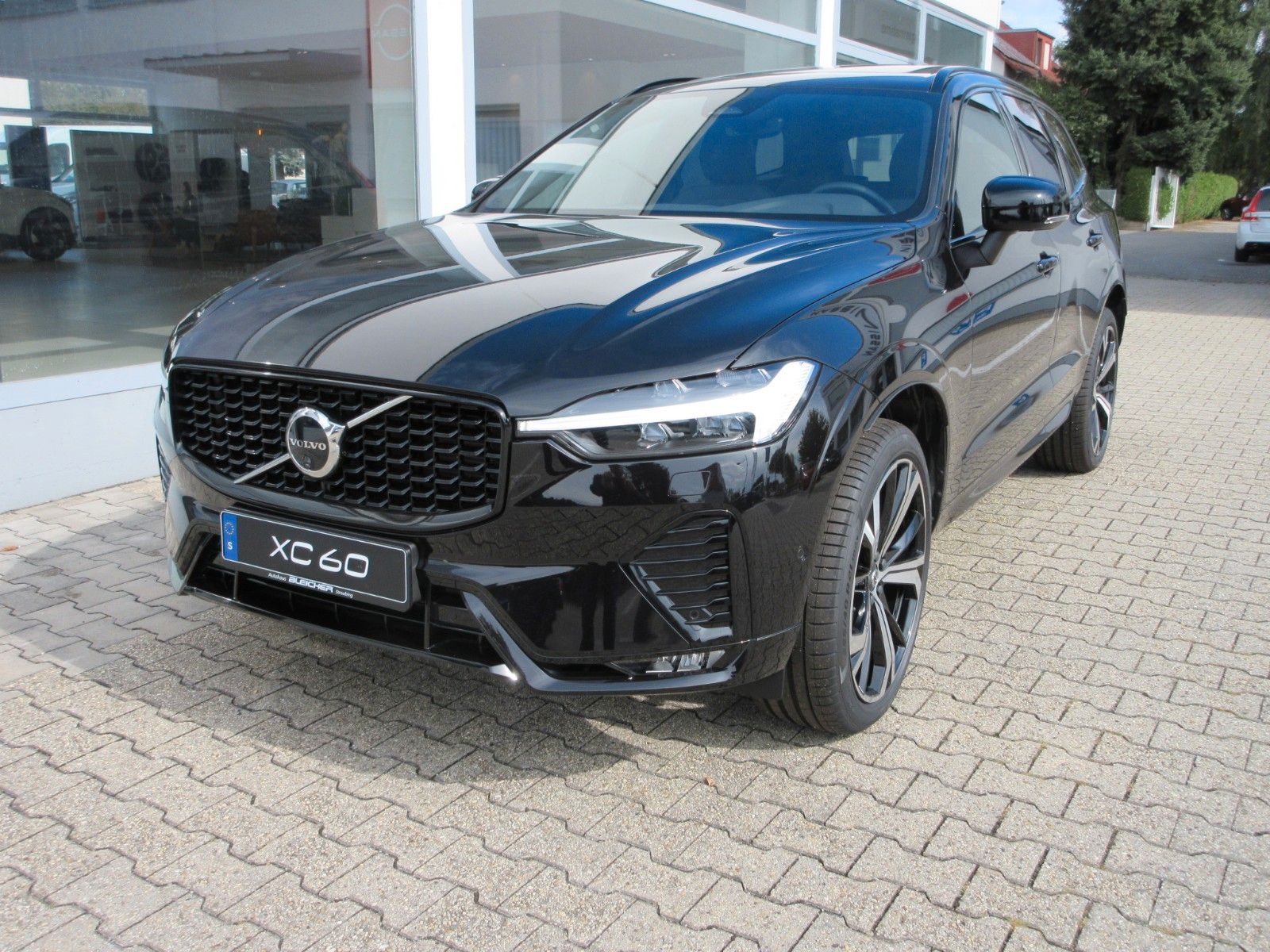 Volvo XC 60 B5 Plus Dark AWD