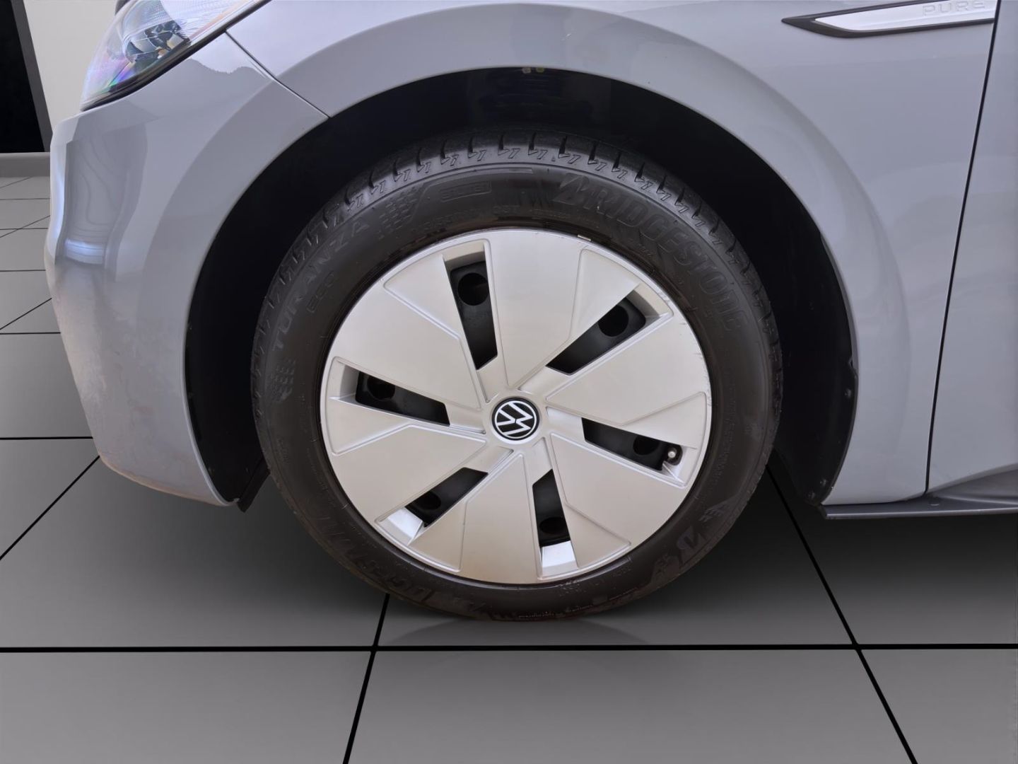 Volkswagen ID.3 PURE PERFORMANCE - Samsaru's Car Outlet