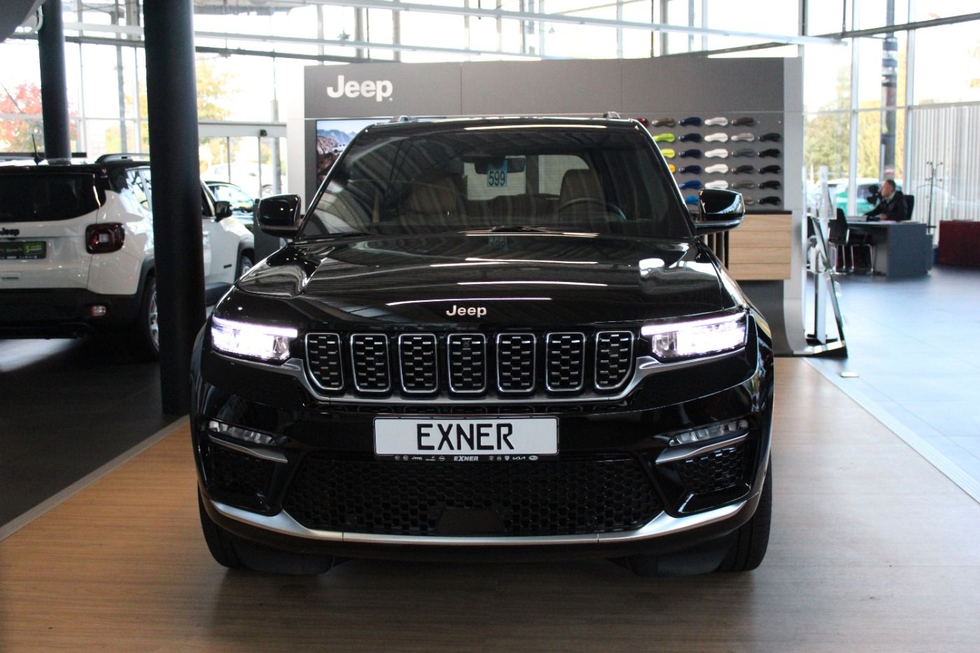 Jeep Grand Cherokee 5.7 L V8 Hemi 360° Kamera