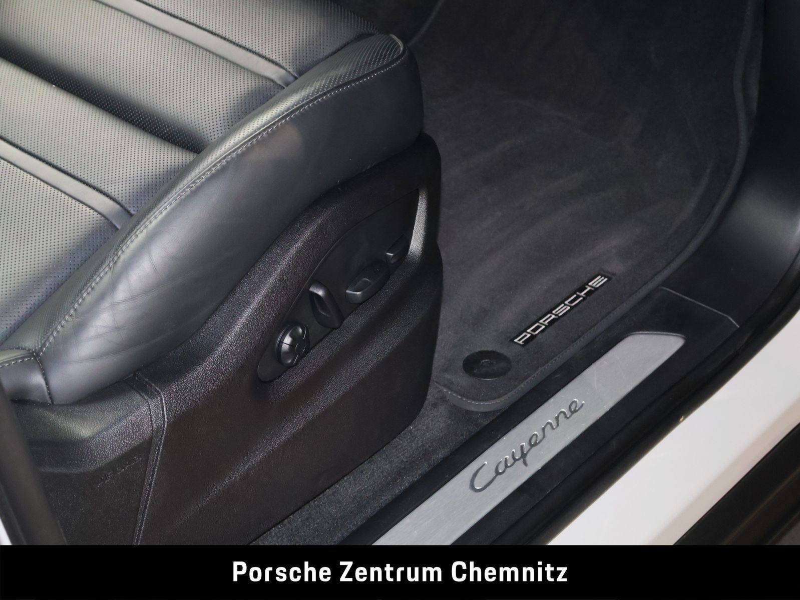 Porsche Cayenne E-Hybrid Luft;Pano;BOSE;Sitzbelüft.;14-W