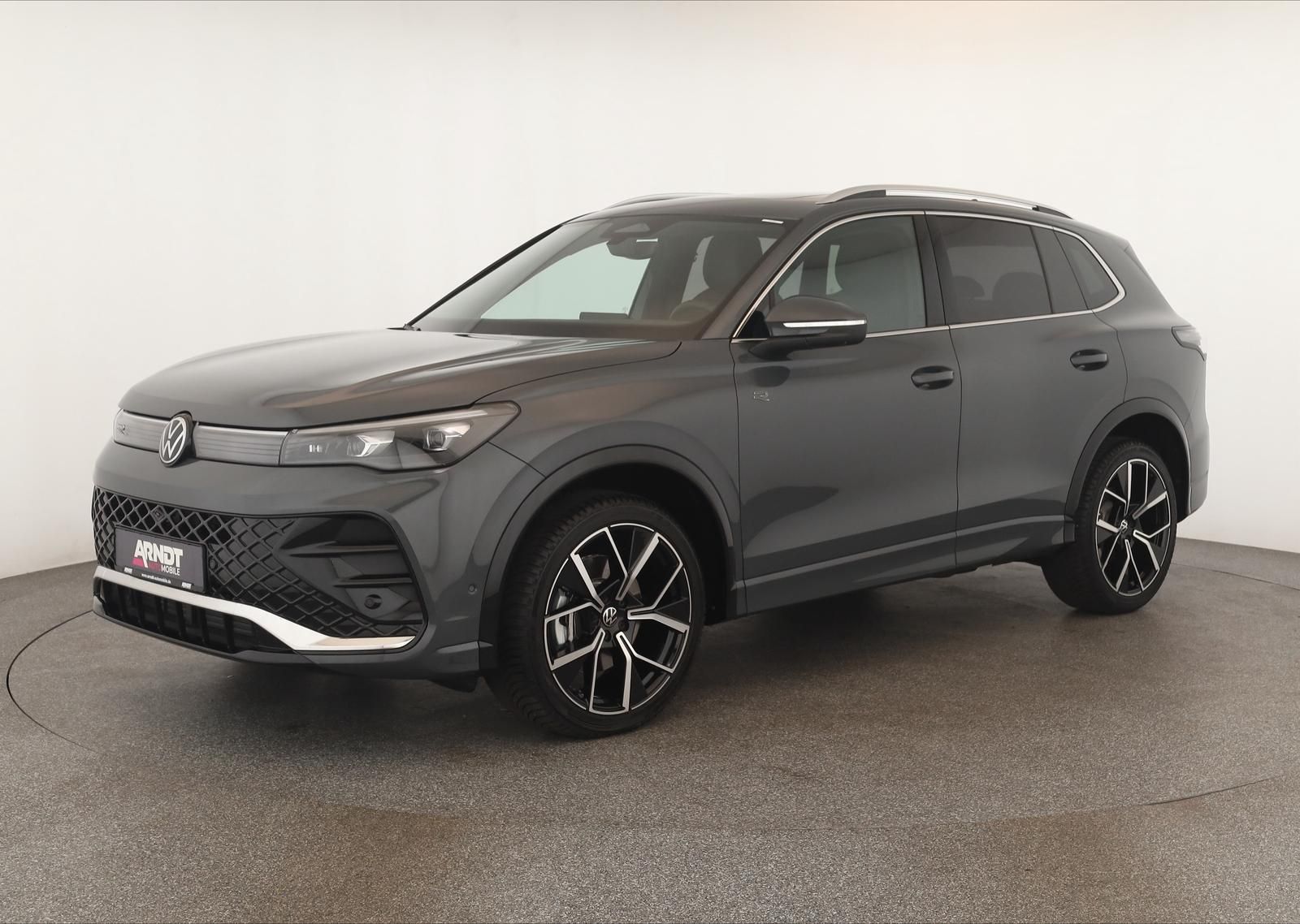 Volkswagen Tiguan 2.0 TDI 4M DSG R-Line Leder Pano Navi 360