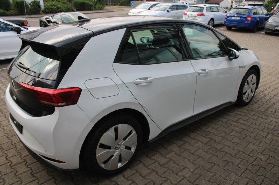 Volkswagen ID.3 Pure Performance - Samsaru's Car Outlet