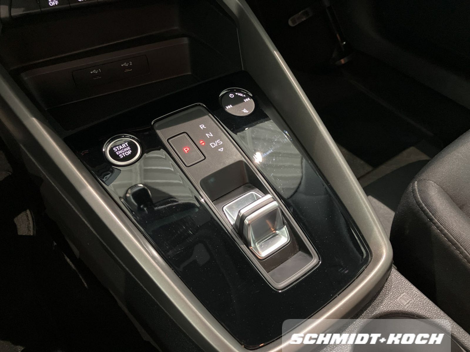 Audi A3 Sportback 30 TFSI S tronic Navi Sitzhzg. DAB