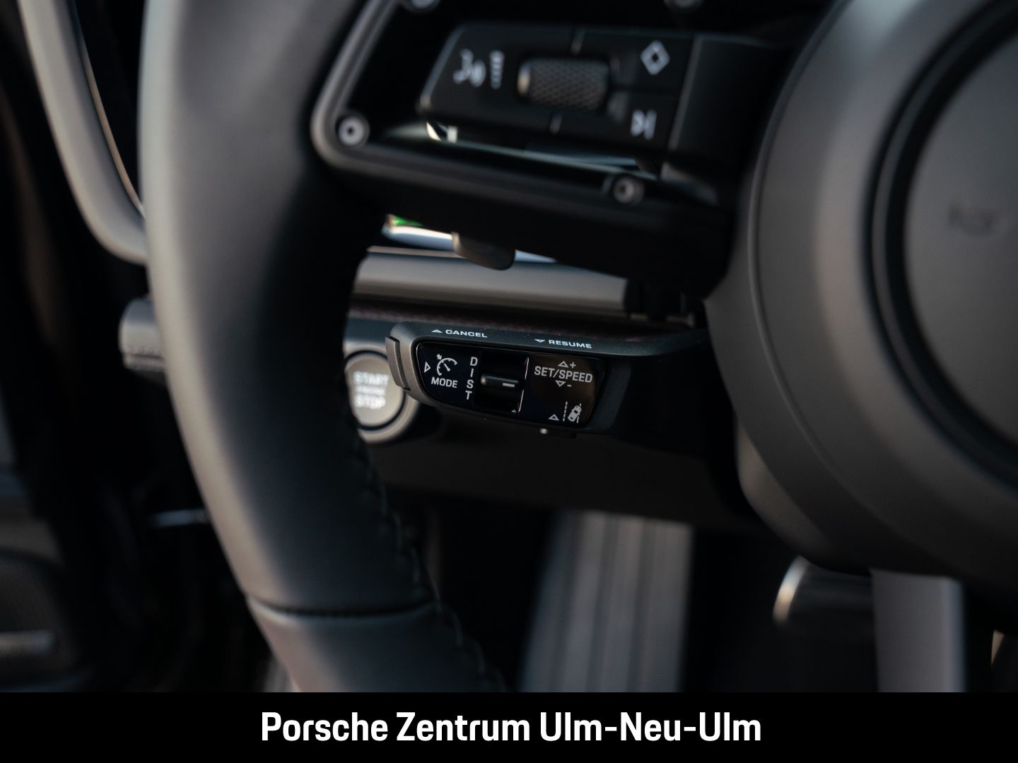 Porsche Panamera 4S E-Hybrid HA-Lenkung InnoDrive HUD