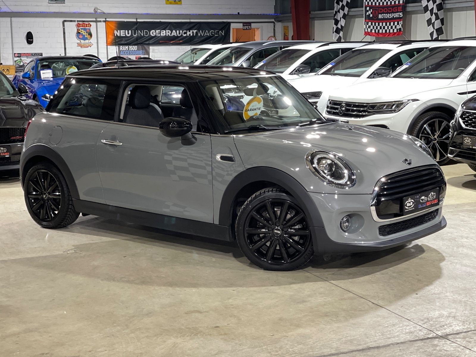 MINI COOPER MINI Chili - Samsaru's Car Outlet