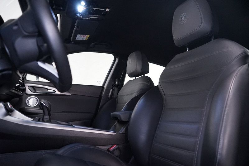 Alfa Romeo Tonale 1.5 VGT Hybrid Ti Aut.*Matrix*Kamera*Keyl