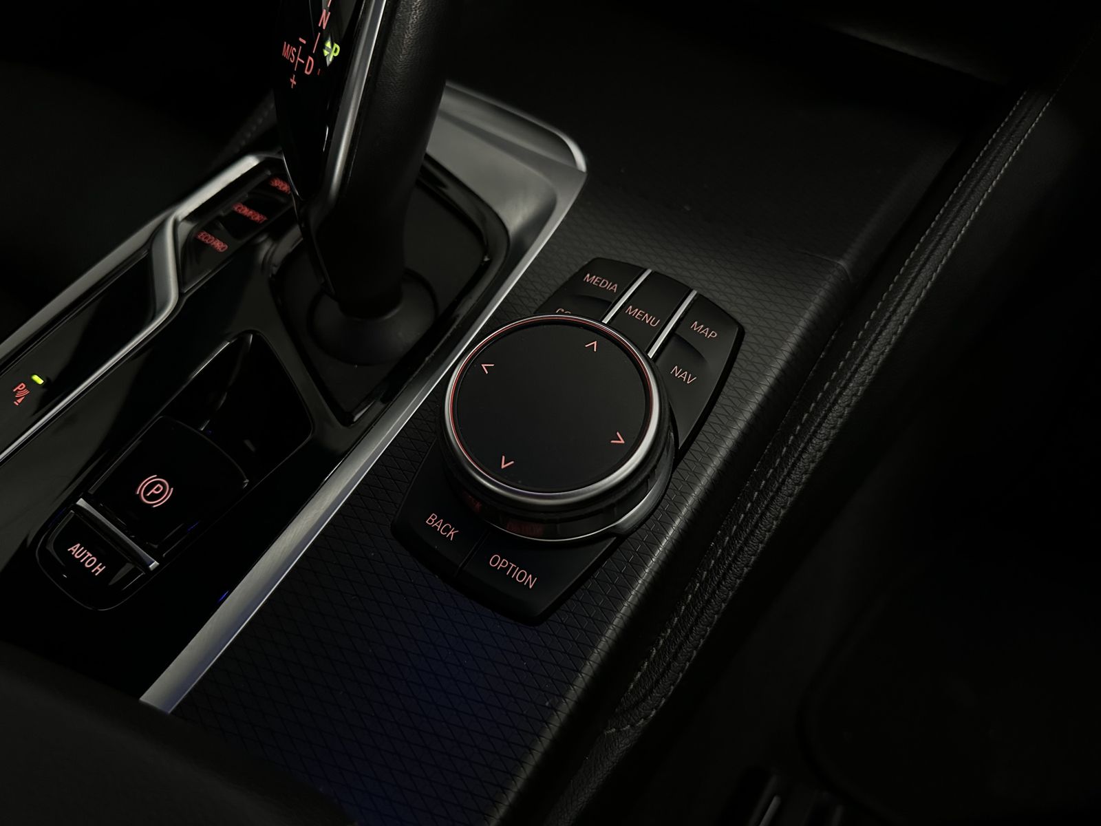 BMW 520 d xDrive M Sport |H-UP |H&K |BUSINESS|LED