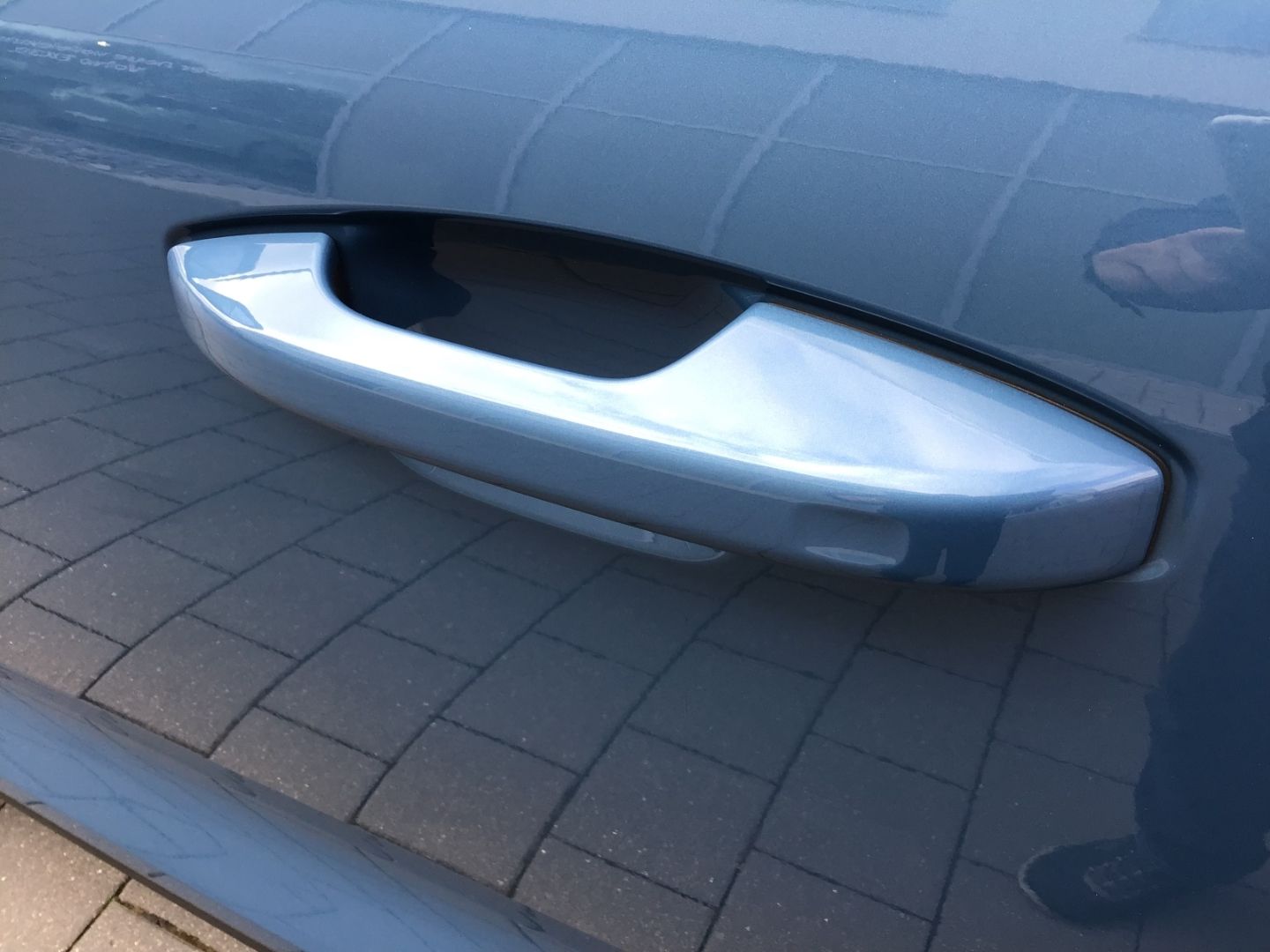 Volvo XC40 B3 Plus Dark - Samsaru's Car Outlet