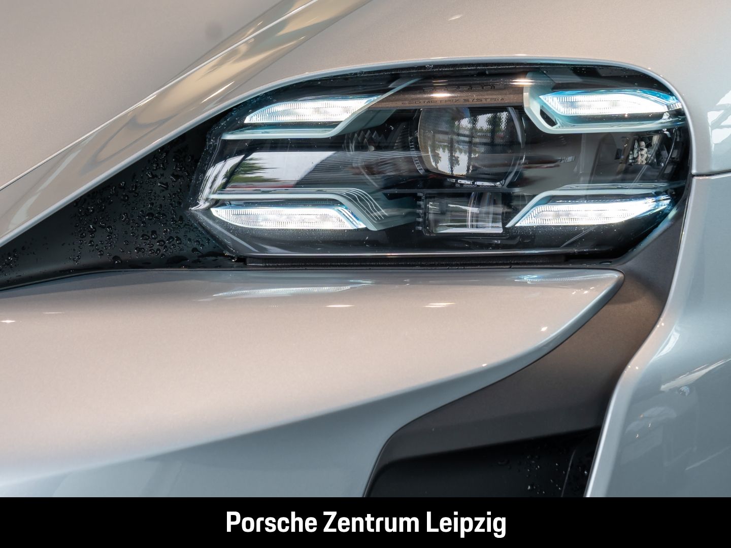 Porsche Taycan GTS Sport Turismo HeadUp InnoDrive Matrix