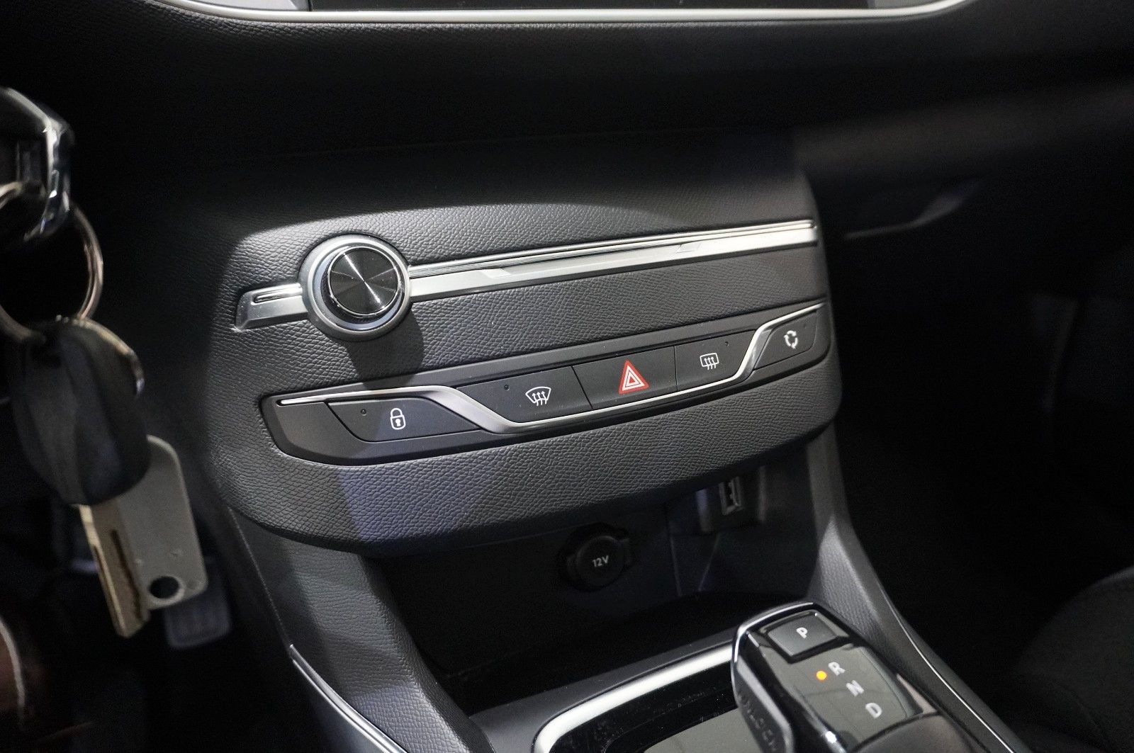 Peugeot 308 SW 1.5D ALLURE - Samsaru's Car Outlet
