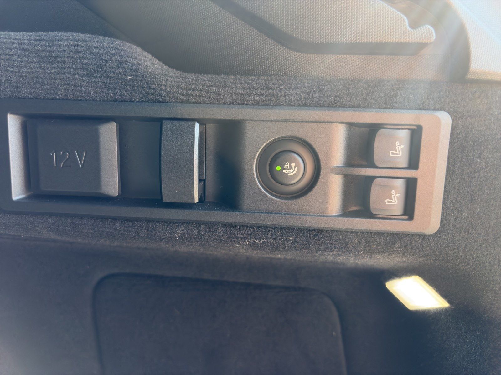 BMW 320i Touring M-Sport AHK HUD DrivAss. ACC ParkAs