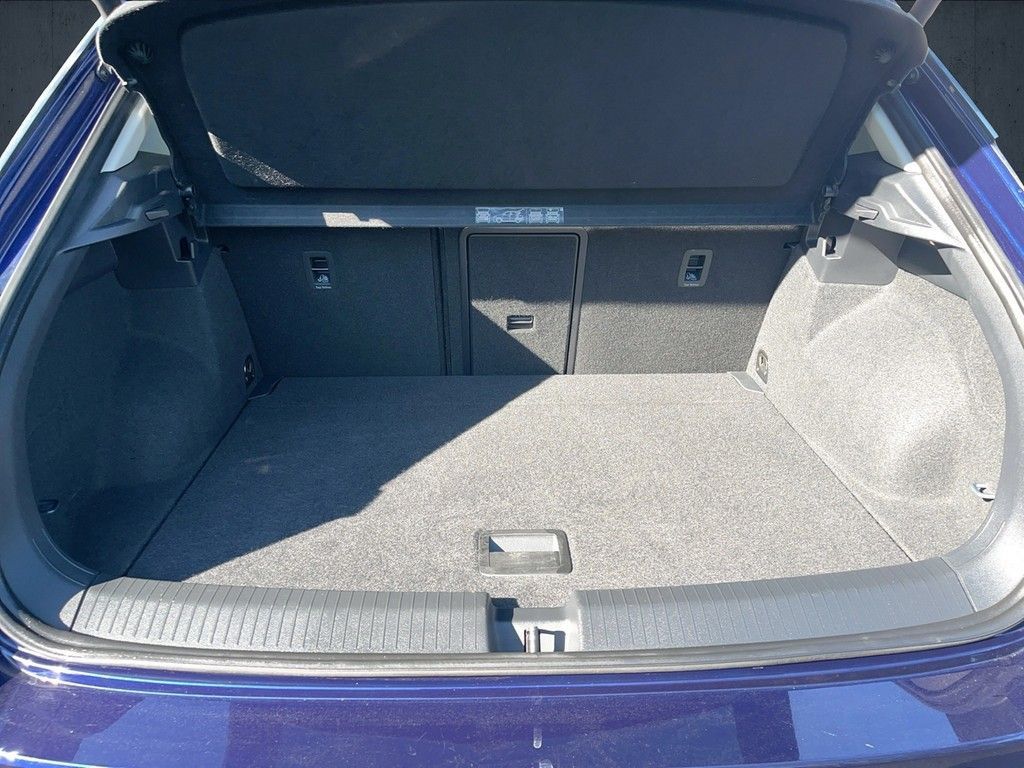 Volkswagen T-Roc 1.5 TSI United - Samsaru's Car Outlet