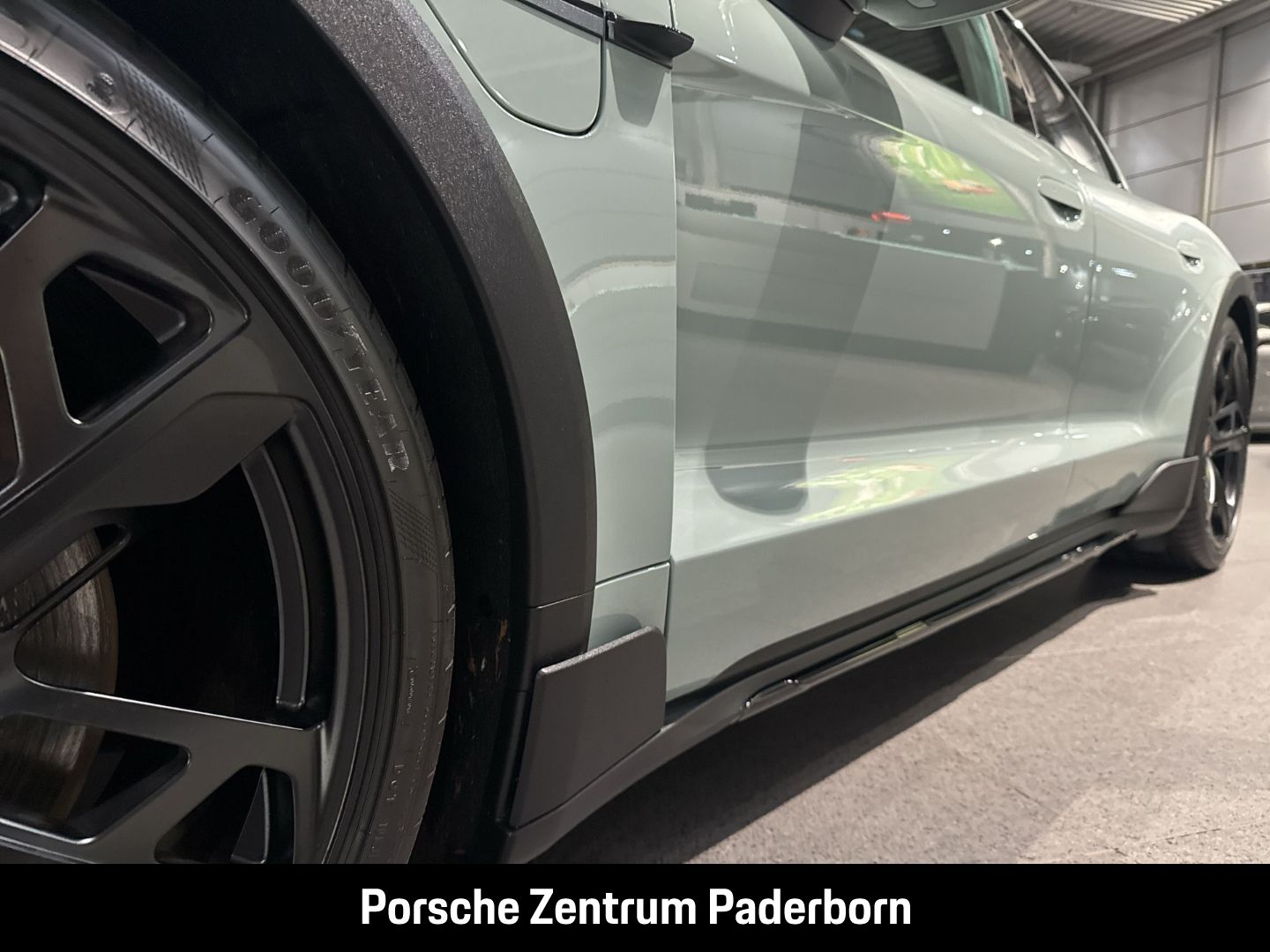 Porsche Taycan 4 Cross Turismo LED-Matrix Surround-View