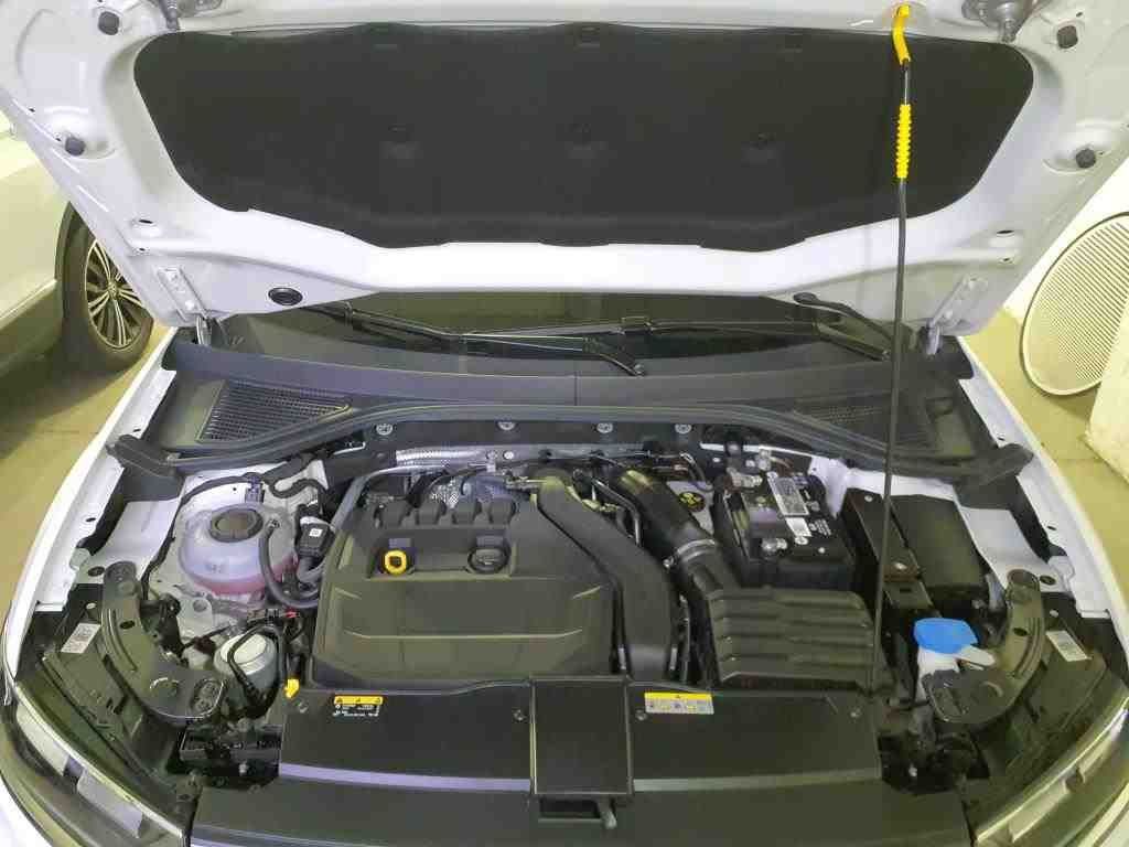 Volkswagen T-Roc Sport TSI - Samsaru's Car Outlet