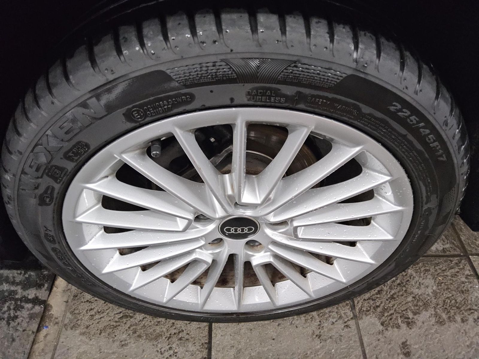 Audi A3 Lim. 30 TFSI advanced Navi LED vc Sound RFK